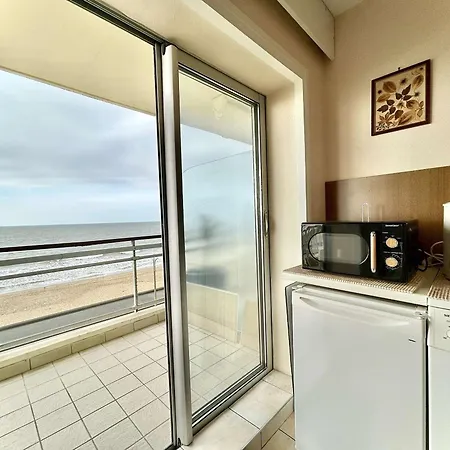 Spacieux Avec Terrasse Face - 2 Pieces, 4 Couchages A - Fr-1-245-80 Διαμέρισμα *