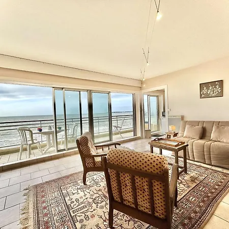 Spacieux Avec Terrasse Face - 2 Pieces, 4 Couchages A - Fr-1-245-80 *